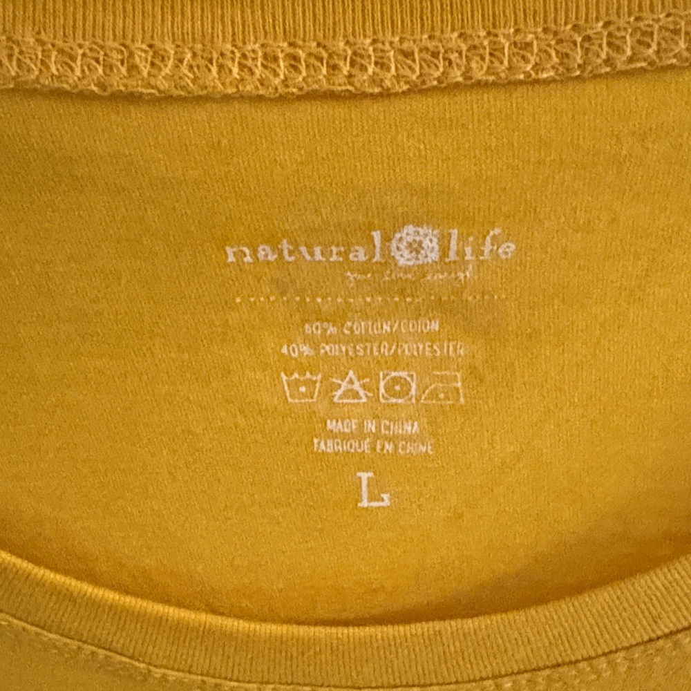 Natural Life Sunshine Graphic Tee - Picture 2 of 2